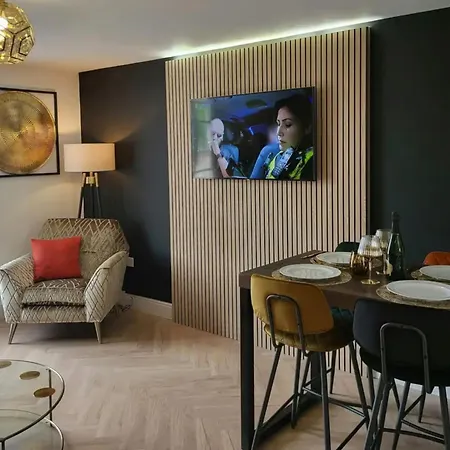 Дом отдыха Woodsmill Quay 2 *