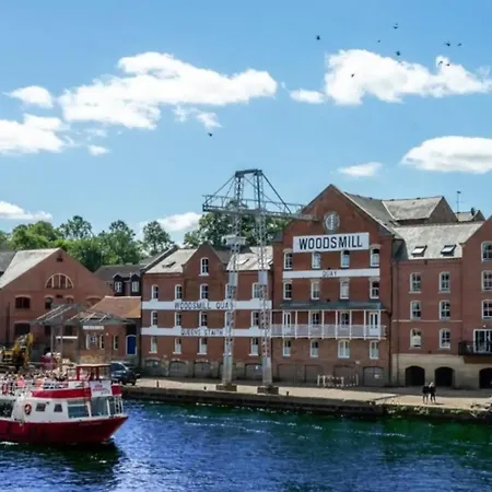 Дом отдыха Woodsmill Quay 2